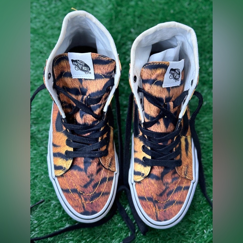 Vans Unisex SK8 Hi Tiger Shoes Size M-6.5 W-8